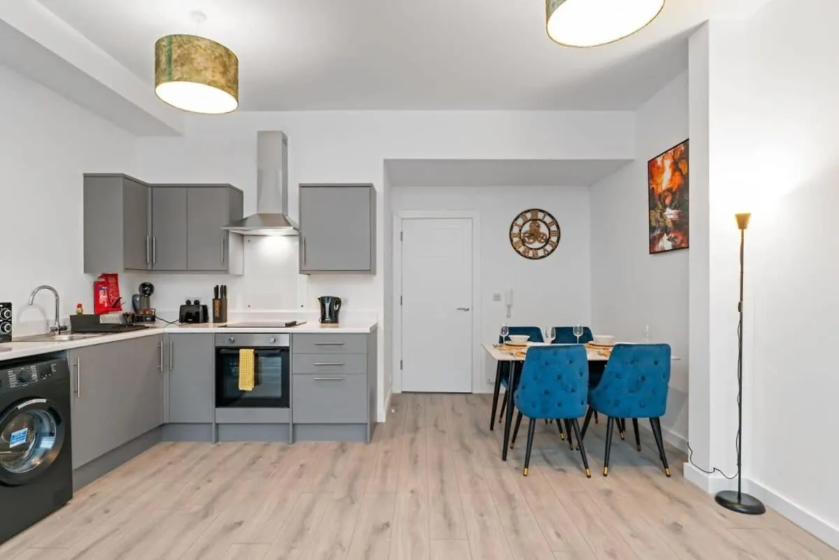 Spacious 1 Bed Apartment In Belfast East Village 0*,  United Kingdom