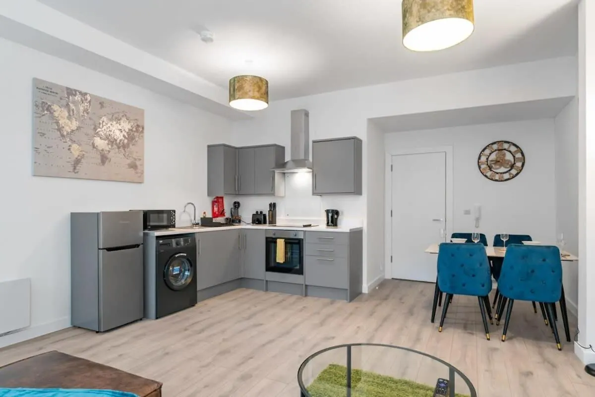 Spacious 1 Bed Apartment In Belfast East Village United Kingdom