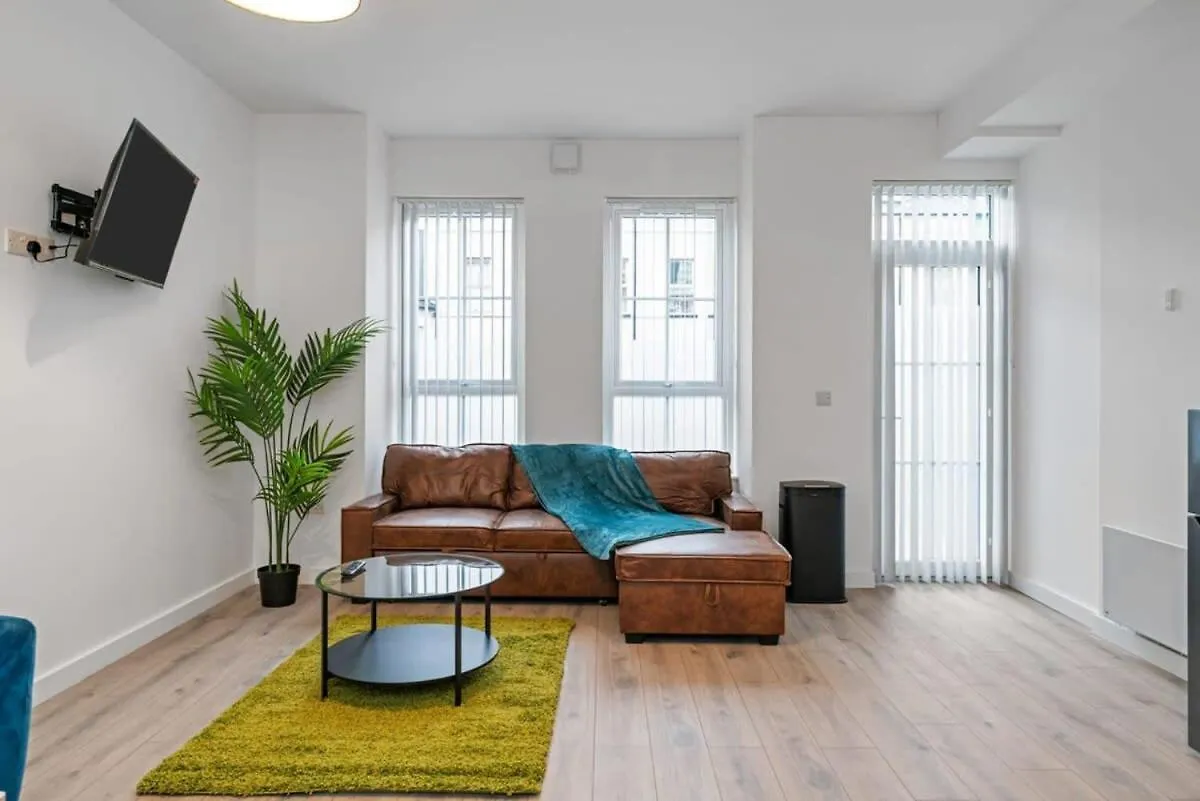 Spacious 1 Bed Apartment In Belfast East Village United Kingdom